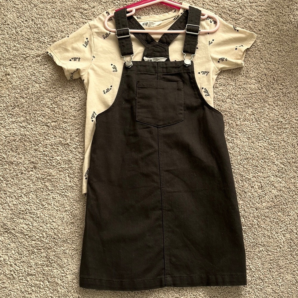 Jumper dress with t-shirt
